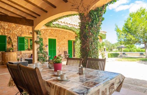 Campos Villa | Los Girasoles
