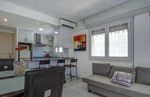 Passeig Maritim Apartment | Los Globos Studio by Hello Homes Sitges