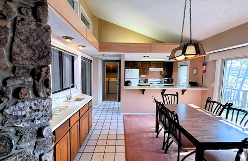 Hardy House | Los Indios sits on a secluded cove on Lake Thunderbird