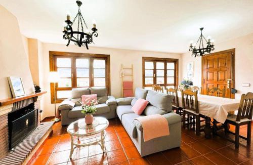 Llanes House | Los Robles Andrin