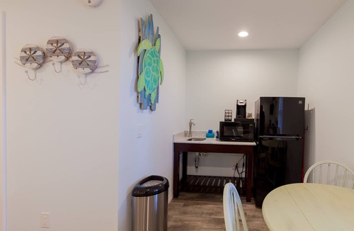 Crescent Beach Hotel | Lost Inn Paradise