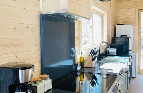 Mathias Cabin | Lost River Nordic House, dog friendly + hot tub