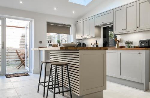 Newburgh House | Lotus Cottage
