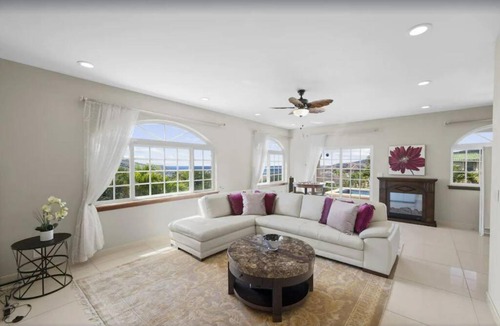 Kamehame Ridge Villa | Lotus on a Hill