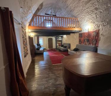 Le Clapier House | Lou Castel
