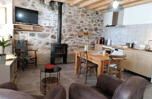 Siguer Cottage | Lou's barn