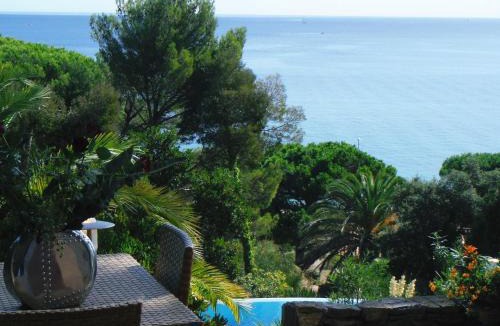 Sainte-Maxime Hotel | Lou Trelus