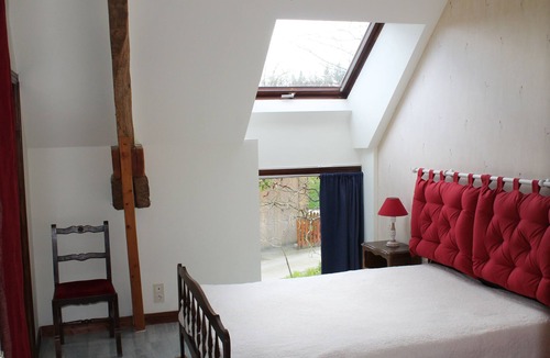 Mohon House | Loue Maison de Vacances Familiale - 5 Chambres, 14 Couchages, Mohon