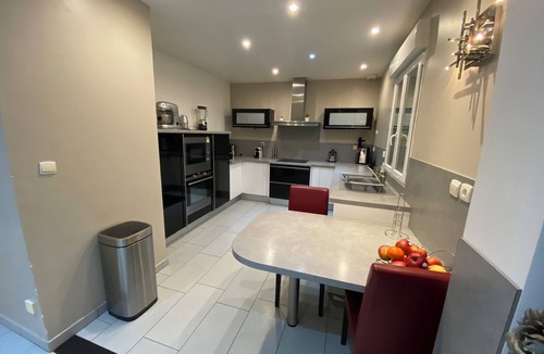 Sarcelles House | Loue Maison Moderne de 180 m2 Avec 5 Chambres