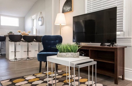 Shelby Park House | Louisville Dream House 4BR/2BA by CozySuites