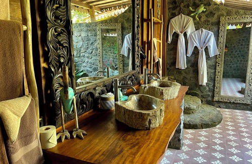 Songan Hotel | Louka Beach Bali