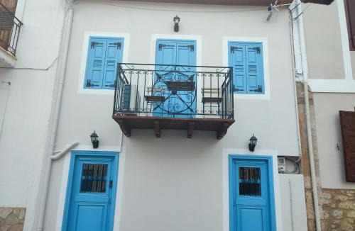 Galaxidi Apartment | Loukas
