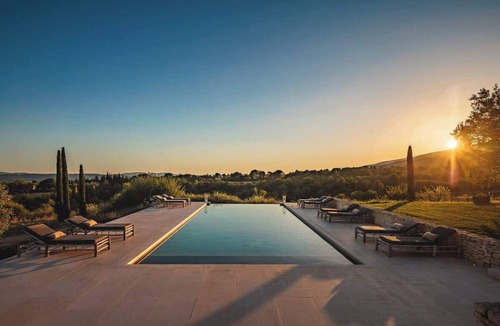 Cabrieres-dʼAigues House | Lourmarin, Htd pool A/C By the"DomainedelaColline"