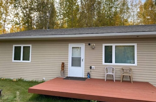 North Pole House | Lou’s Bear Den clean, quiet, comfortable. Close to everything you’ll need