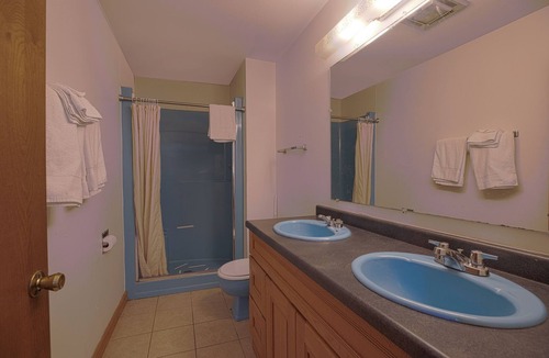 Tomahawk Hotel | Love Hotels Tomahawk by OYO at Lake Mohawksin WI