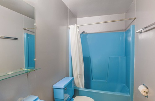 Tomahawk Hotel | Love Hotels Tomahawk by OYO at Lake Mohawksin WI