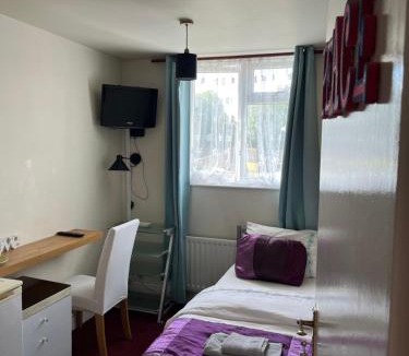 Cray Valley East House | Love & Peace