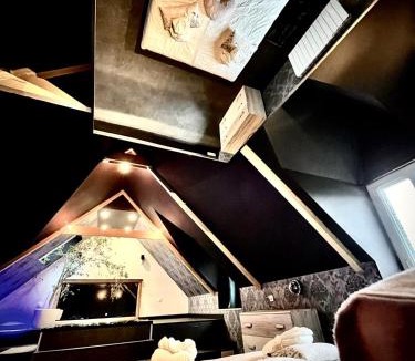 Loguivy House | Love Room