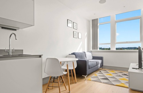 West Harrow Apartment | Lovely 01 bed pet friendly Apartment in Harrow