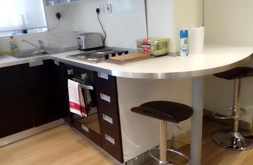 Kensington Apartment | Lovely 1 bed in Earls Court