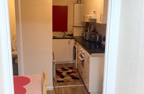 Canning Town North Apartment | Lovely 1- bedroom condo in Greater London