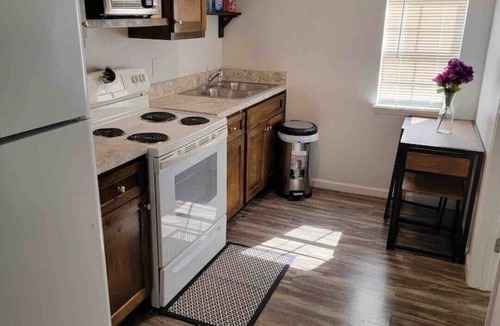 Houston Apartment | Lovely 1-Bedroom vacation home with 1 free packing