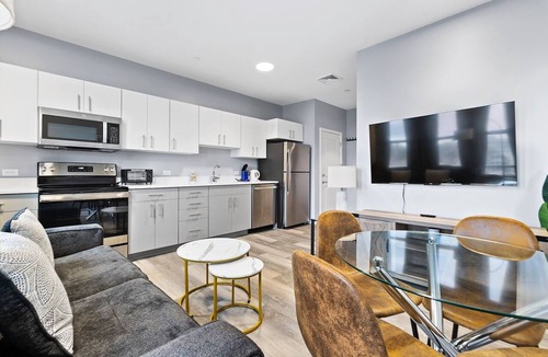 Everett Apartment | Lovely 1BR Near Encore Boston dwk9
