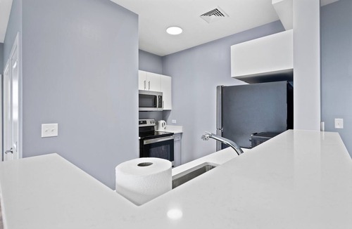 Everett Apartment | Lovely 1BR Near Encore Boston ro6m