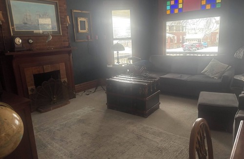 Algonac House | Lovely 2-bedroom Victorian home with AC in Algonac. Near shopping and the river