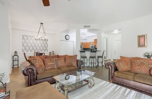 East Ocean Ave Condo | Lovely 2Br. Penthouse - resort style!