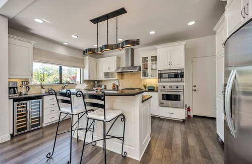 Calistoga House | Lovely 3-bedroom house in beautiful Calistoga with AC, WiFi, Pool & Hot Tub
