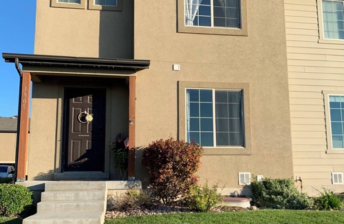 Spanish Fork House | Lovely 4-bedroom townhome in Spanish Fork with WiFi and all amenities needed.