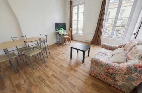 Centre Ancien Apartment | Lovely Amour Hyper Centre