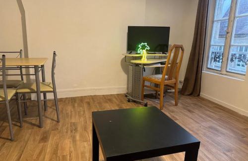 Centre Ancien Apartment | Lovely Amour Hyper Centre