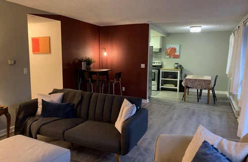 Licton Springs House | Lovely and Spacious 2 Bedroom 1 Bathroom in Seattle