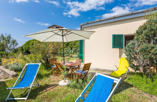 Castiglioncello Apartment | Lovely apartment for 5 guests with patio