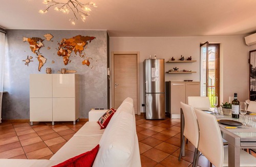 Rovellasca Apartment | Lovely apartment for 4 guests with WIFI, A/C, TV and balcony