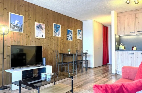 Champex-Lac Apartment | Lovely apartment for 2 people with WIFI, TV and balcony