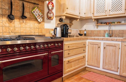 Panicale Apartment | Lovely apartment for 6 guests with pool, WIFI, A/C, TV, patio and pets allowed