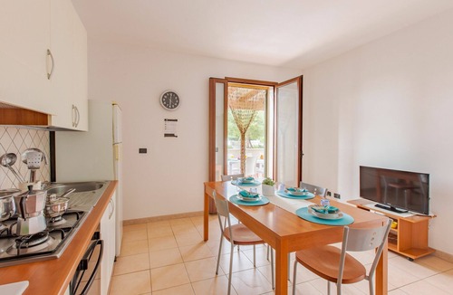 Specchiolla Apartment | Lovely apartment with A/C, WIFI, TV, patio, pets allowed and panoramic view, close to Ostuni