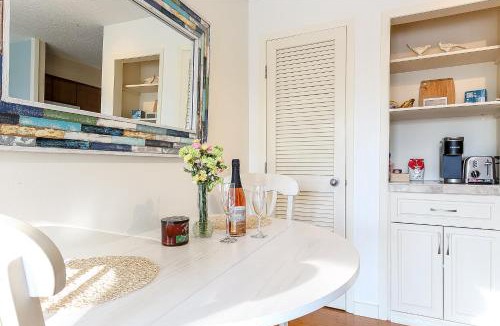 Williamsburg Apartment | Lovely Beachside Studio at The Shores 5679