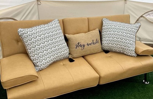 Gans RV Rental | Lovely Bell Tent with Spacious Interior Great for Small Groups in Pennsylvania