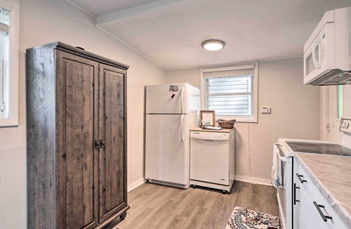Saint Johns Cottage | Lovely Belle Center Cottage on Indian Lake!