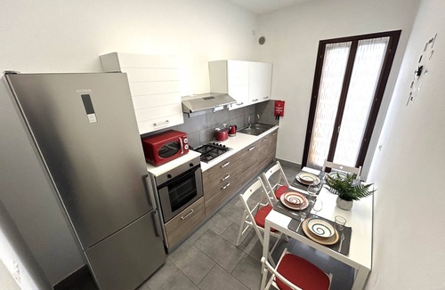 Padova Apartment | Lovely Bridge View Apartment Close to Padua City Center