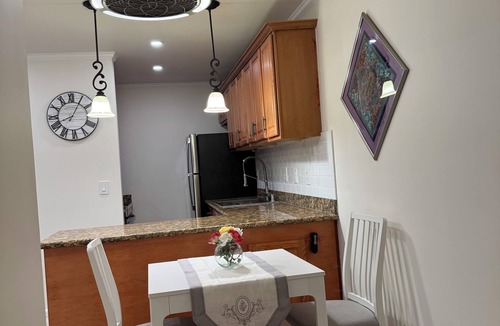 Walnut Creek Apartment | Lovely bright fully furnished private 1-bed apt in Walnut Creek central to all.