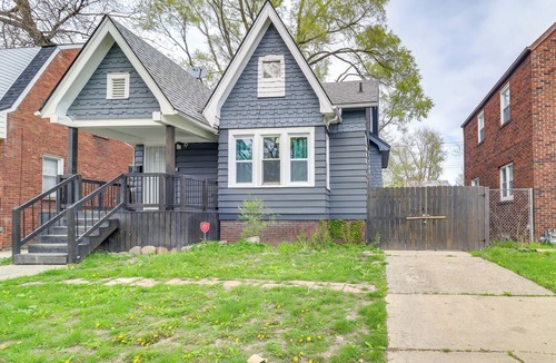 Detroit House | Lovely Detroit Home w/Deck: Near Hospitals!