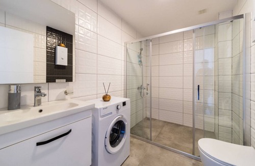 Kargicak Apartment | Lovely Flat with Shared Pool and Balcony in Alanya