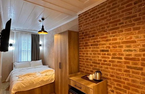 Kumkapi Hotel | Lovely History