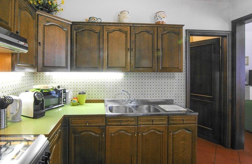 Cascine-La Croce House | Lovely home in Castelvecchio di Comp. with WiFi