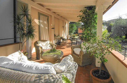 Cascine-La Croce House | Lovely home in Castelvecchio di Comp. with WiFi